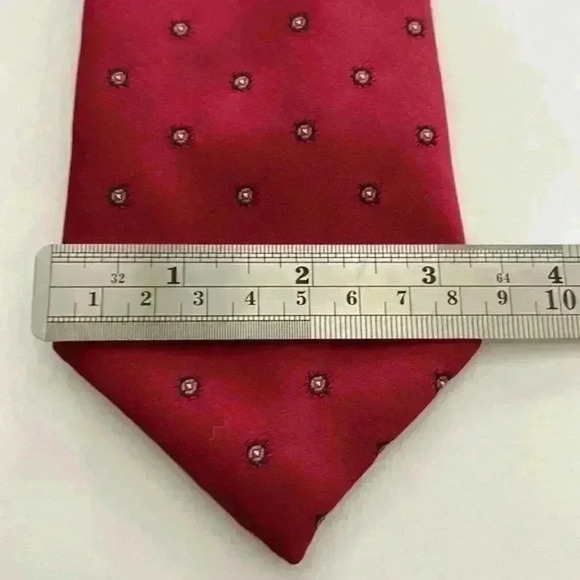 Van Heusen tie - Picture 2 of 3